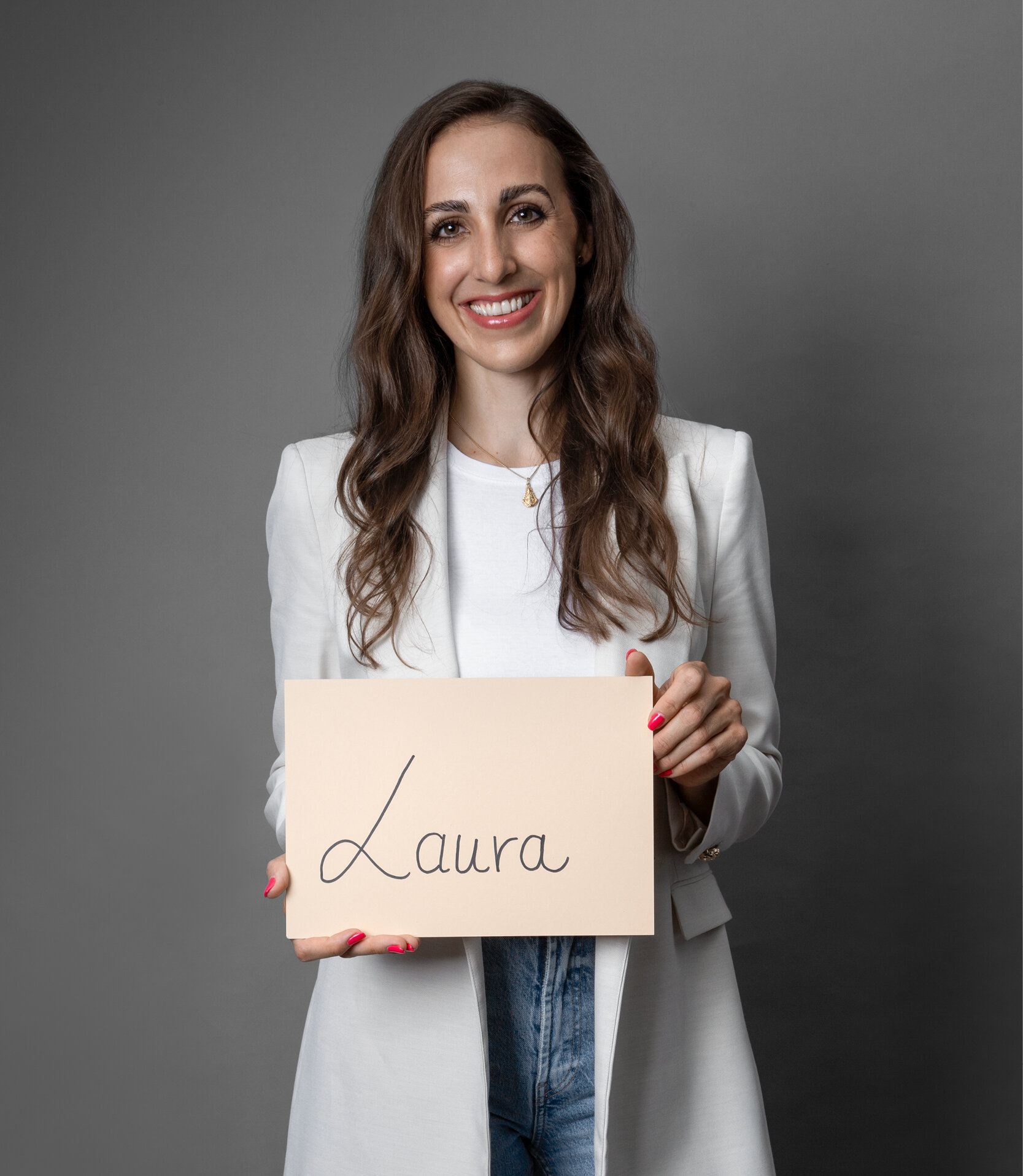 Laura Laura